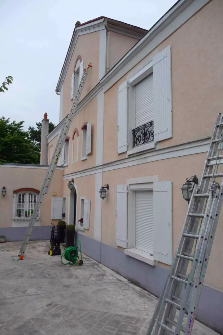 Remise à neuf et protection durable de vos façades extérieures